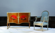 Photo des meubles de la reine Marie-Antoinette mis aux enchères à Paris