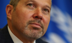 Arsenio Dominguez, le secrétaire général de l'OMI, le 8 octobre 2025, à Londres ( AFP / Adrian Dennis )