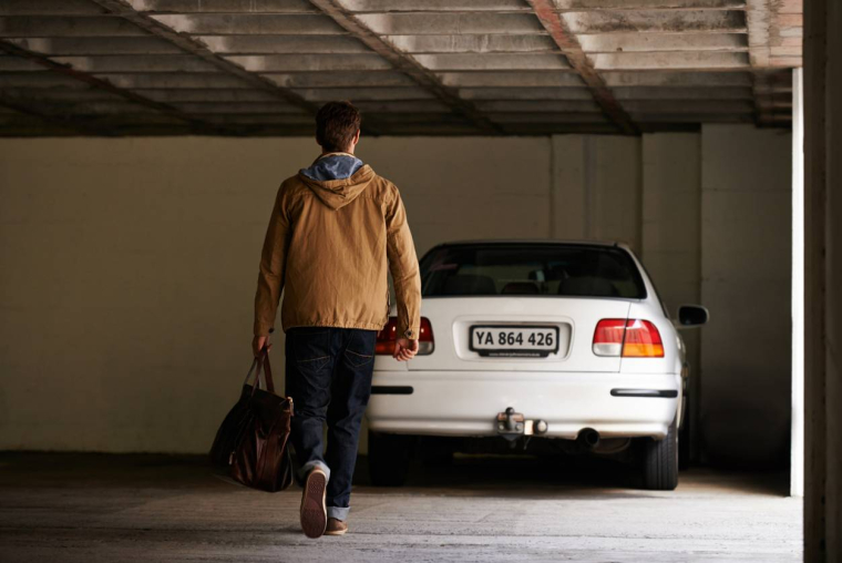 L’investissement dans un parking ou l’immobilier très rentableiStock-PeopleImages