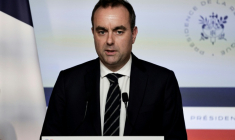 Le Premier ministre Sébastien Lecornu s'adresse aux journalistes lors d'une conférence de presse à l'issue du Conseil des ministres, à Paris, le 19 janvier 2026 ( AFP / STEPHANE DE SAKUTIN )