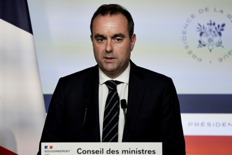 Le Premier ministre Sébastien Lecornu s'adresse aux journalistes lors d'une conférence de presse à l'issue du Conseil des ministres, à Paris, le 19 janvier 2026 ( AFP / STEPHANE DE SAKUTIN )