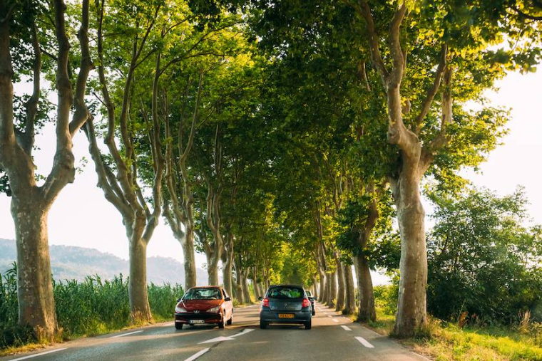 Impôts 2024 / le barème pour déduire ses frais de carburants - iStock-bruev.jpg