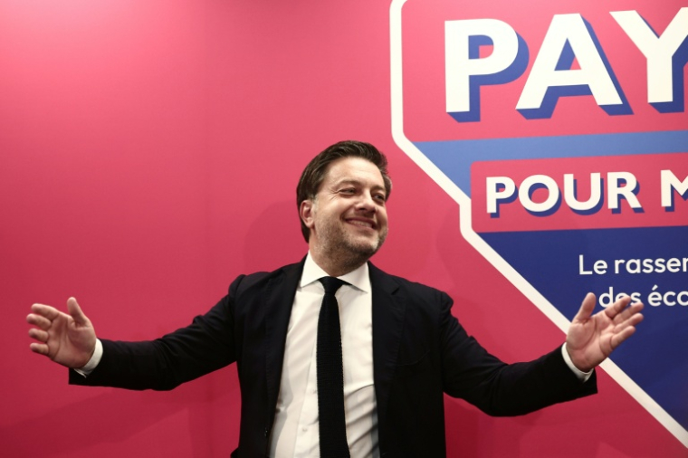 Benoît Payan, maire sortant de Marseille et candidat à sa réélection, célèbre sa victoireau 2etour des municipales à Marseille, le 22 mars 2026 dans les Bouches-du-Rhône ( AFP / Thibaud MORITZ )