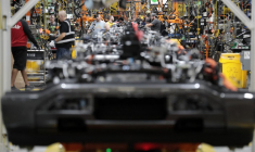 L'indice publié par la Fed L'indice évalue la production du pays (industrie manufacturière, extraction minière, production de gaz et électricité) ( AFP / JEFF KOWALSKY )