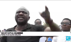 Enlèvement de lycéen au Nigéria : les proches des 140 élèves appellent à l'aide