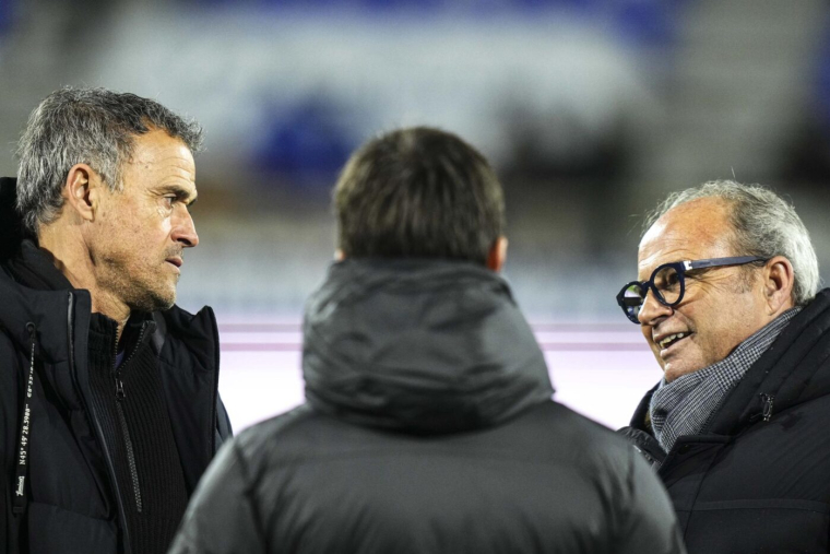 Des tensions entre Luis Enrique et Luis Campos ?