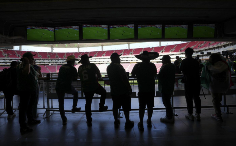 6 000 dollars pour voir le Mexique avec son grand-père… et rester à la porte du stade