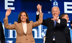 Kamala Harris et Joe Biden, lors de la Convention démocrate. (crédit : ROBYN BECK / AFP)