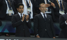 Une banderole pour la paix déployée par l'UEFA