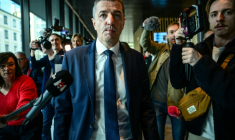 L'ancien maire de Saint-Étienne Gaël Perdriau à Lyon le 1er décembre 2025 ( AFP / OLIVIER CHASSIGNOLE )