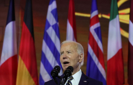 Le président américain Joe Biden prononce un discours lors d'un événement marquant le 75e anniversaire de l'OTAN à Washington