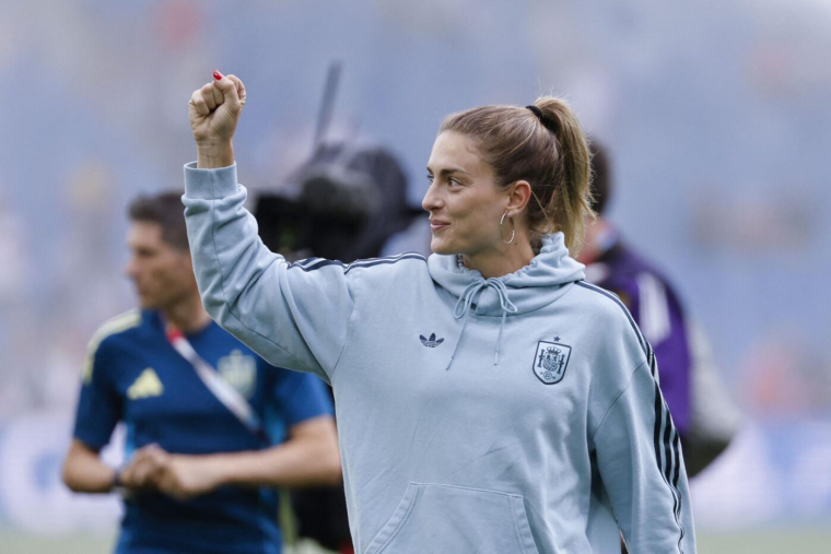 Alexia Putellas « pas d'accord » avec Chicharito