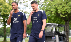 Bleus : une défense avec les moyens du bord