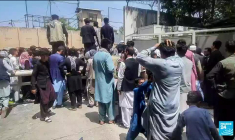 Afghanistan : les Occidentaux évacuent leurs ressortissants mais aussi des centaines d'Afghans