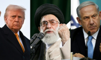 Un combo de photos créé le 18 juin 2025 montre le président américain Donald Trump (G) levant le poing le 7 mars 2025, le guide suprême iranien, Ali Khamenei, prononçant un discours à Téhéran le 4 juin 2007(C) et le Premier ministre israélien Benjamin Netanyahu  prononçant un discours le 27 août 2014 ( AFP / ROBERTO SCHMIDT )