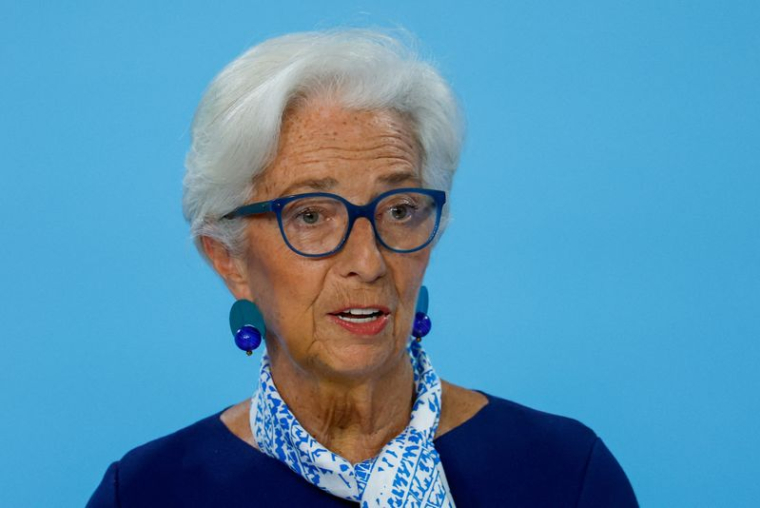 Christine Lagarde, présidente de la Banque centrale européenne (BCE), s'adresse aux médias au siège de la BCE à Francfort