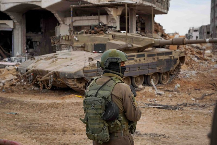 Les soldats israéliens opèrent dans la bande de Gaza