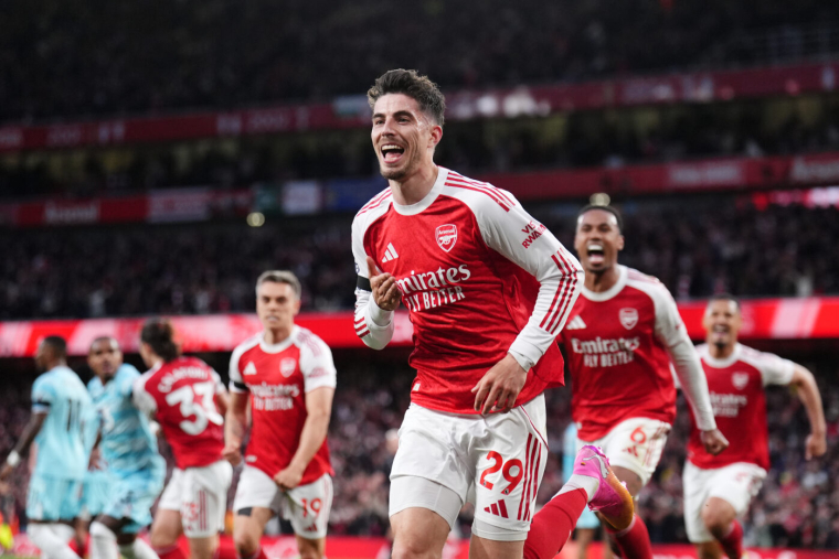 Arsenal n'est qu'à une victoire du titre en Premier League