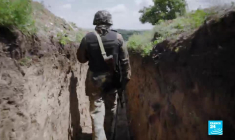 Guerre en Ukraine : le quotidien des soldats sur le front du Donbass