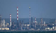 La raffinerie de pétrole Lavera à Port-de-Bouc, près de Martigues, le 25 mars 2026 dans le sud de la France ( AFP / MIGUEL MEDINA )