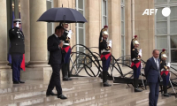 Macron reçoit le nouveau Premier ministre libanais à Élysée