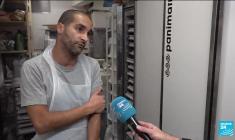 Gastronomie : la baguette française entre au patrimoine immatériel de l'humanité