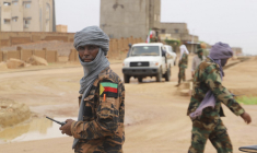 Des combattants rebelles à Kidal, au Mali, le 28 août 2022. ( AFP / SOULEYMANE AG ANARA )