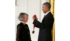 LE NOBEL DE LITTÉRATURE À LA POÈTE AMÉRICAINE LOUISE GLÜCK