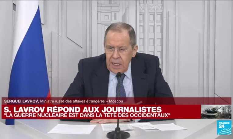 REPLAY - "La guerre nucléaire est dans la tête des Occidentaux", Serguei Lavrov répond aux journalistes