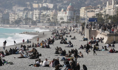 CORONAVIRUS: UN CONFINEMENT LOCAL INSTAURÉ DANS LES ALPES-MARITIMES SUR LES DEUX PROCHAINS WEEK-ENDS