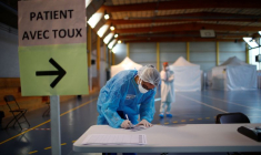 CORONAVIRUS: LA FRANCE RECENCE 14.595 NOUVEAUX CAS EN 24 HEURES