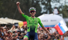 Le Slovène Tadej Pogacar, à nouveau sacré champion du monde, le 28 septembre 2025 à Kigali au Rwanda ( AFP / Anne-Christine POUJOULAT )