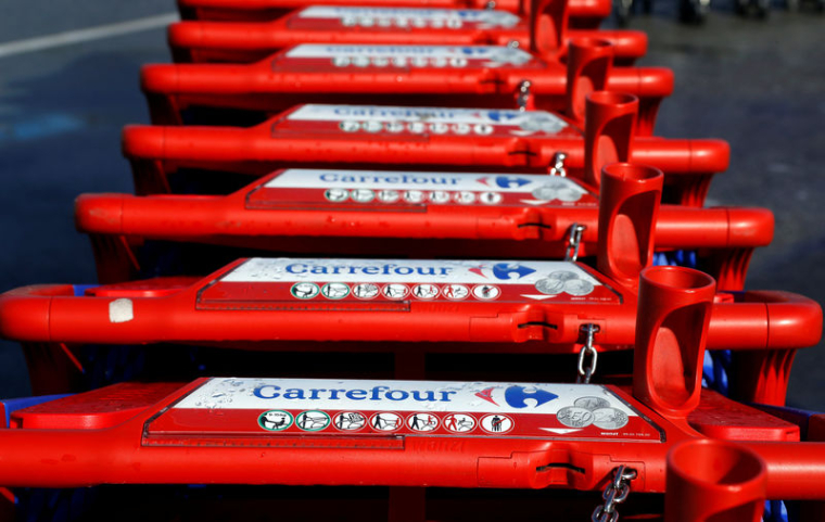 CARREFOUR DÉROULE SON PLAN POUR LES HYPERS