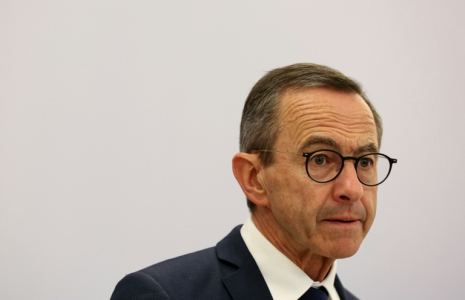 Bruno Retailleau le 25 juin 2025, à Paris ( AFP / ALAIN JOCARD )