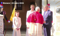 Le pape dénonce le creusement "des abîmes entre pauvres et riches" à Monaco