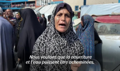 Des Gazaouis affamés tapent sur des casseroles pour réclamer la fin du blocus