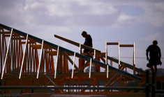 IMERYS ENGAGE LA CESSION DE SA DIVISION TOITURE POUR 1 MILLIARD DE DOLLARS