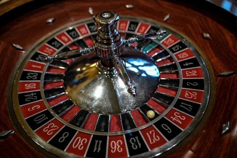 ( AFP / STEPHANE DE SAKUTIN )