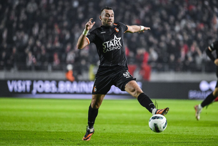 Le club belge de Deinze est déclaré en faillite en cours de saison