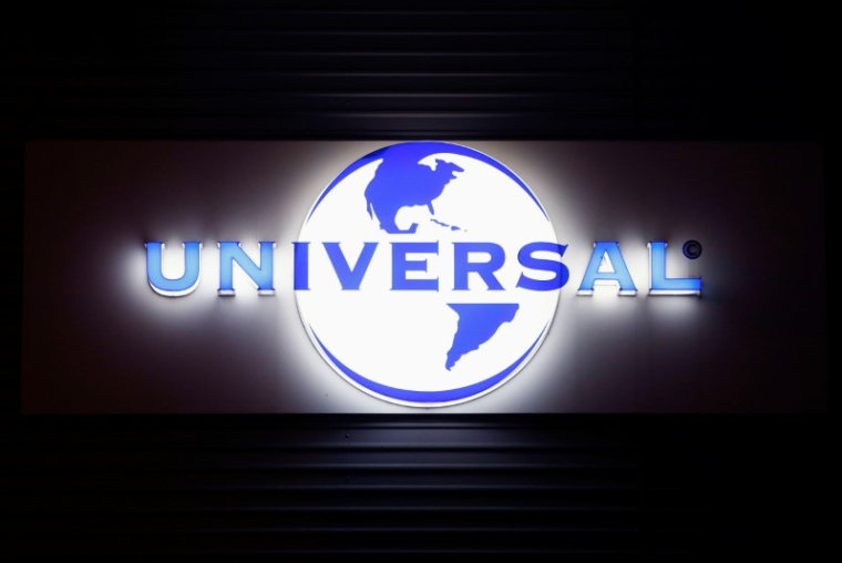 VIVENDI CÈDE 7,1 % DU CAPITAL D'UMG À PERSHING POUR 2,8 MILLIARDS DE DOLLARS