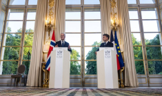 Le Premier ministre norvégien Jonas Gahr Stoere en visite en France