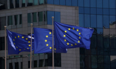 Des drapeaux de l'Union européenne flottent à Bruxelles