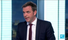 Covid-19 :  l'Europe attend un verdict sur le vaccin AstraZeneca