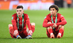 Robertson vole au secours de son ami Alexander-Arnold, sifflé à Anfield