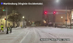 Vols annulés, supermarchés vides: une tempête hivernale déferle sur les Etats-Unis