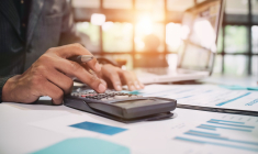 L'assurance-vie source d'inégalités sociales ? Les propositions de réforme de sa fiscalité continuent d'affluer. ( Crédits : ©    - stock.adobe.com)