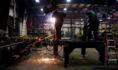 ÉTATS-UNIS: LA CONTRACTION DU PREMIER TRIMESTRE RÉVISÉE À 1,6% ANNUALISÉ