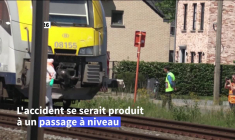 Un car scolaire percuté par un train en Belgique, quatre morts dont deux enfants