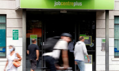 GRANDE-BRETAGNE: LE CHÔMAGE AU PLUS BAS DEPUIS 1974 MAIS L'INFLATION PÈSE SUR LES SALAIRES