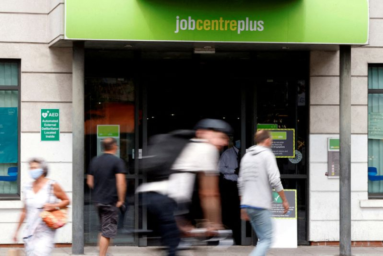 GRANDE-BRETAGNE: LE CHÔMAGE AU PLUS BAS DEPUIS 1974 MAIS L'INFLATION PÈSE SUR LES SALAIRES